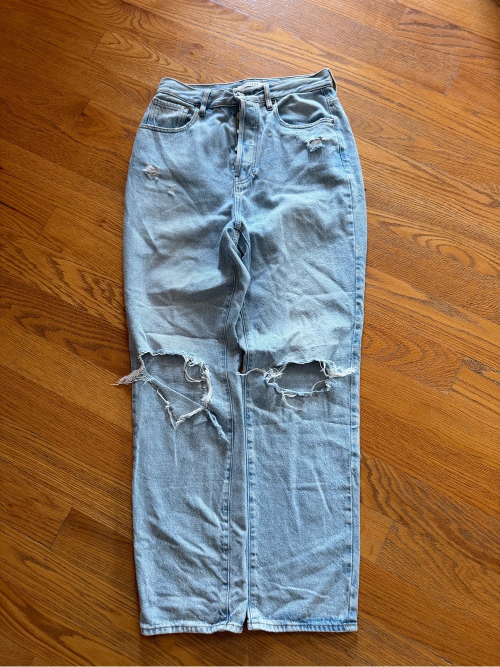 PacSun Light Blue Distressed Women’s Dad Jeans - 29